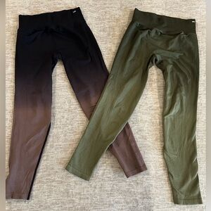 Lot of 2: VS Pink Ombré leggings, both medium. Purple/mauve & green. EUC